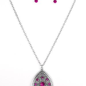 Necklaces and necklaces ring earrings